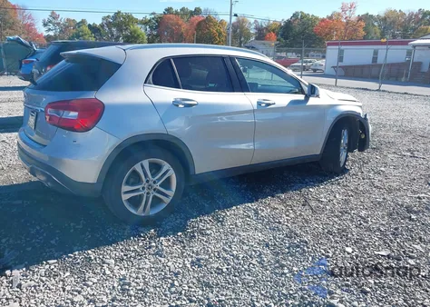 2018 Mercedes-Benz Gla 250 4Matic z USA, uszkodzony, nr VIN WDCTG4GB5JJ490318